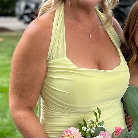 Formal dress - Picture 6 of 6